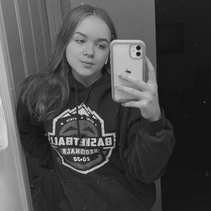 Meet your Posher, Mckenna